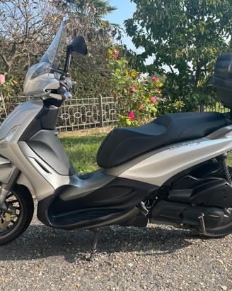 Piaggio Beverley 300