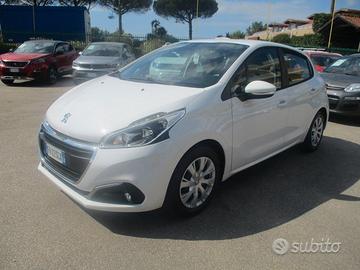 Peugeot 208 Peugeot 208 208 PURE TECH 1.2 BENZ 82