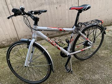 Bici city/trekking con telaio in alluminio