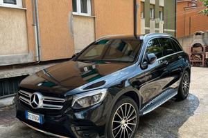 Auto Mercedes GLC 250 D 4MATIC