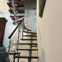 Scala in ferro e legno componibile