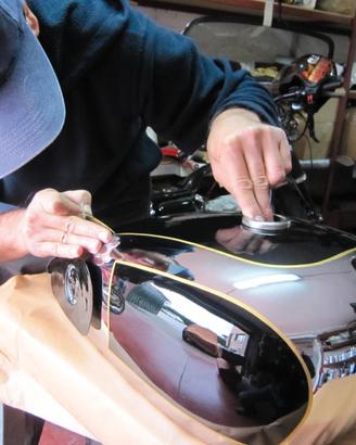 Moto Guzzi filetti fatti a mano