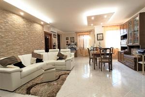 VILLA A SCHIERA A VALENTANO