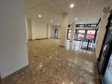 Locale commerciale o negozio Rovigo Centro