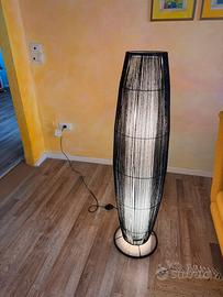 Piantana lampada salotto stile contemporaneo