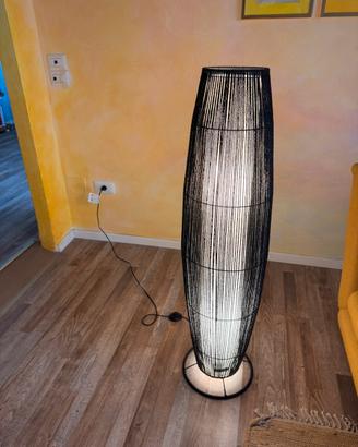 Piantana lampada salotto stile contemporaneo