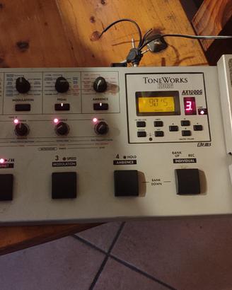 Pedaliera multieffetto Korg Toneworks AX 1000G