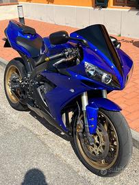 Yamaha r1