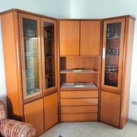 Mobile ad angolo e mobile base