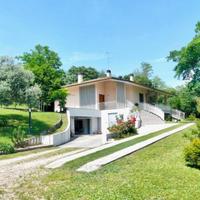 INCANTEVOLE VILLA CON PARCO: eleganza e prestigio!