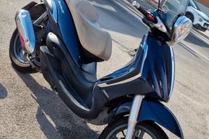 Beverly Tourer 300 - 2010