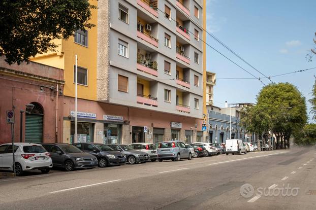 Cagliari: locale commerciale in viale trieste