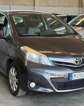 Toyota Yaris 1.3 5 porte Lounge