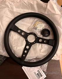 Volante Momo tre razze mod. Prototipo