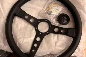 Volante Momo tre razze mod. Prototipo