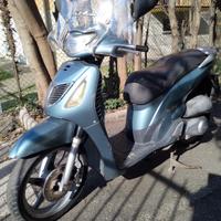 Scooter sh150 anno 2004 34184 km