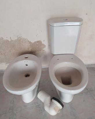Coppia di sanitari