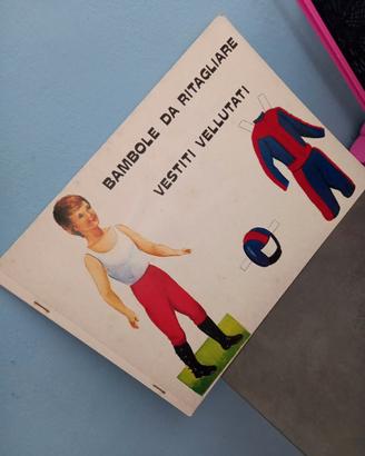 Libretto anni 60 bambole di carta con vestiti