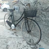 bicicletta  da passeggio retrò  