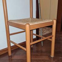 Coppia di sedie in legno