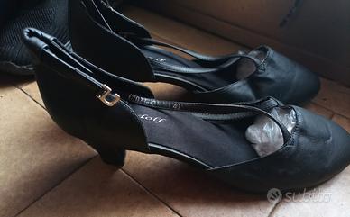 Scarpe da ballo nere pelle n. 40