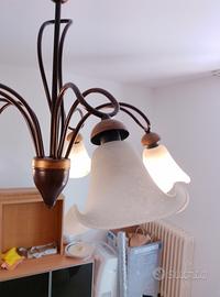 Lampadario classico 5 luci in ferro battuto e vetr