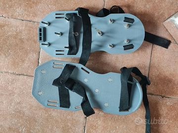 scarpe chiodate per prato