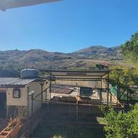 VILLAFRATI: VILLA CON PISCINA E TERRENO