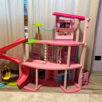 Casa dei sogni ei barbie completa e funzionante