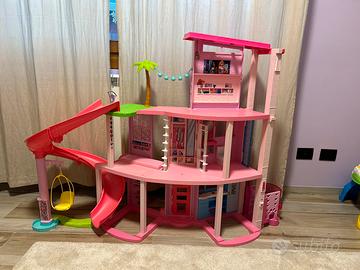 Casa dei sogni ei barbie completa e funzionante