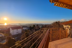 Trilocale con terrazzo, Cattinara