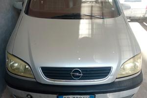 oper Zafira 