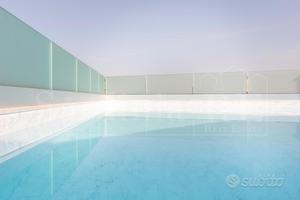 Esclusivo attico con piscina e jacuzzi
