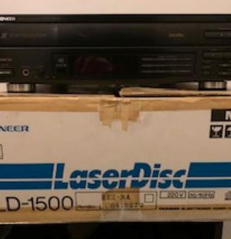 Lettore laser disc Pioneer CLD-1500