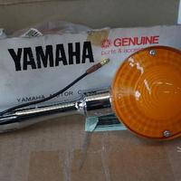 Yamaha sr500 78'+xj650 80' freccia posteriore