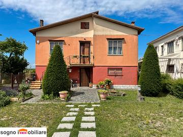 Casa singola con ampio giardino a Legnago