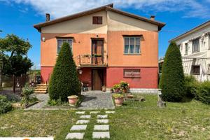 Casa singola con ampio giardino a Legnago