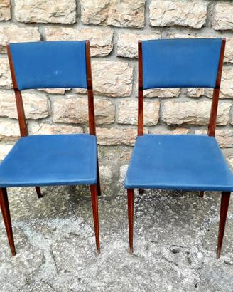 Sedie in legno e stoffa
