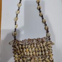 Borsa di conchiglie 