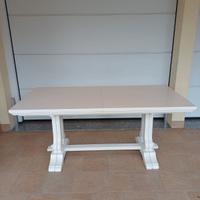 tavolo in legno massiccio  prezzo trattabile 
