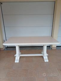 tavolo in legno massiccio  prezzo trattabile 