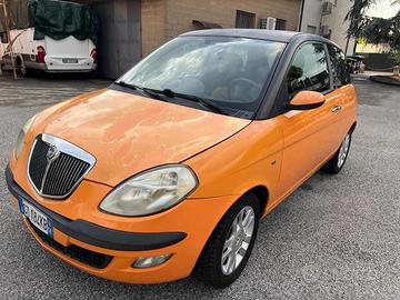 LANCIA Ypsilon 1.3mtj 16V Platino senza nessun l