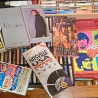 vari cofanetti di cd