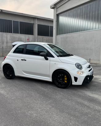 Abarth 695 Competizione