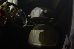 FIAT
Punto Evo ('09'-'13')
Punto Evo 1.4 5P Emotio