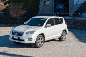 Toyota RAV4 2.2 D-CAT 150 CV Automatico