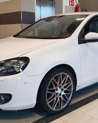VW GOLF 6 - PARTI DI RICAMBIO O EXPORT