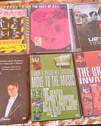 Una collezione di DVD. Saldi 
