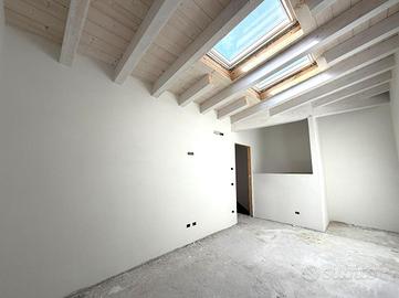 VILLA A SCHIERA D'ANGOLO A BUTTAPIETRA