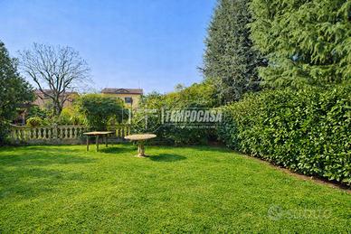 APPARTAMENTO IN VILLA INDIPENDENTE CON GIARDINO E